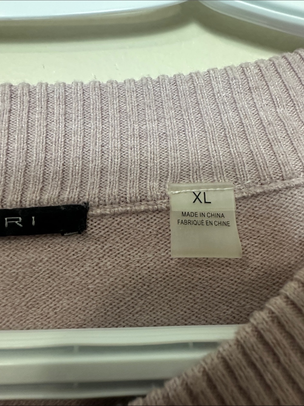 Tahari Dusty Pink Polka Dot Crewneck Sweater XL Soft Lightweight Knit - Picture 6 of 8